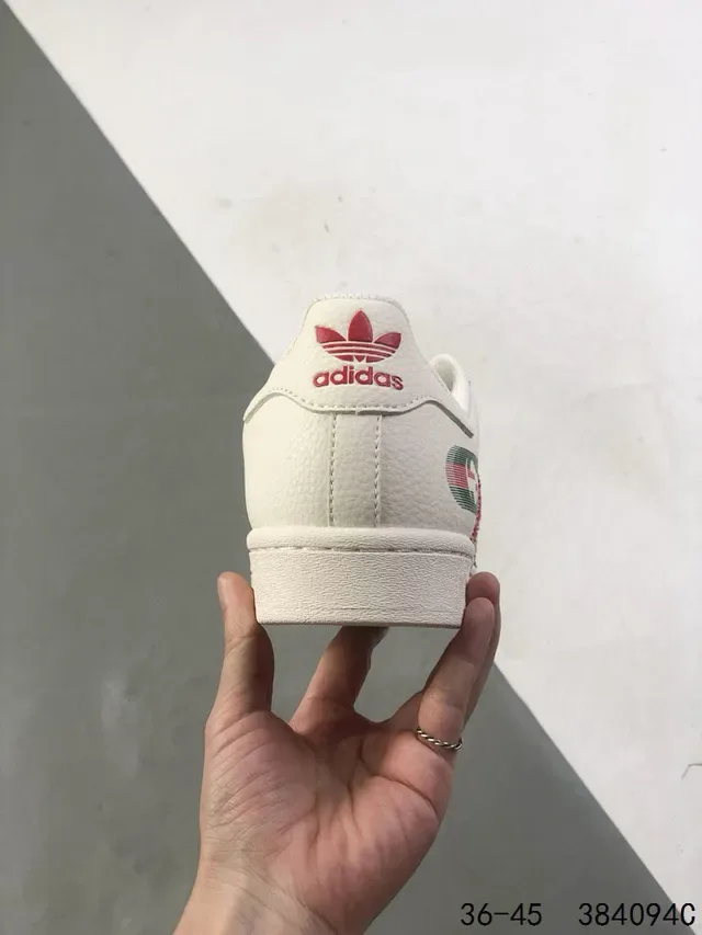 Gucci Tennis 1977 Off-White Red Green Striped Lifestyle Sneakers 3