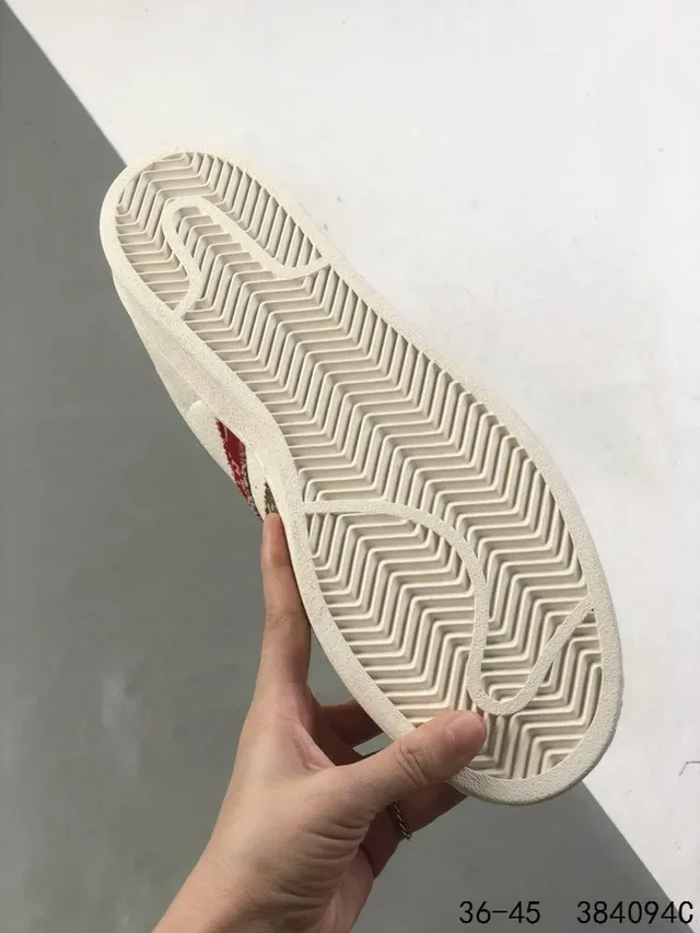 Gucci Tennis 1977 Off-White Red Green Striped Lifestyle Sneakers 6