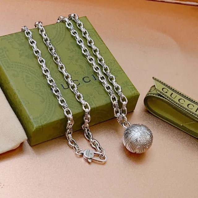 Gucci Textured Sphere Pendant Silver Chain Necklace 2