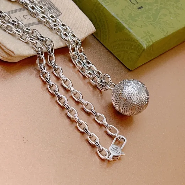 Gucci Textured Sphere Pendant Silver Chain Necklace 5