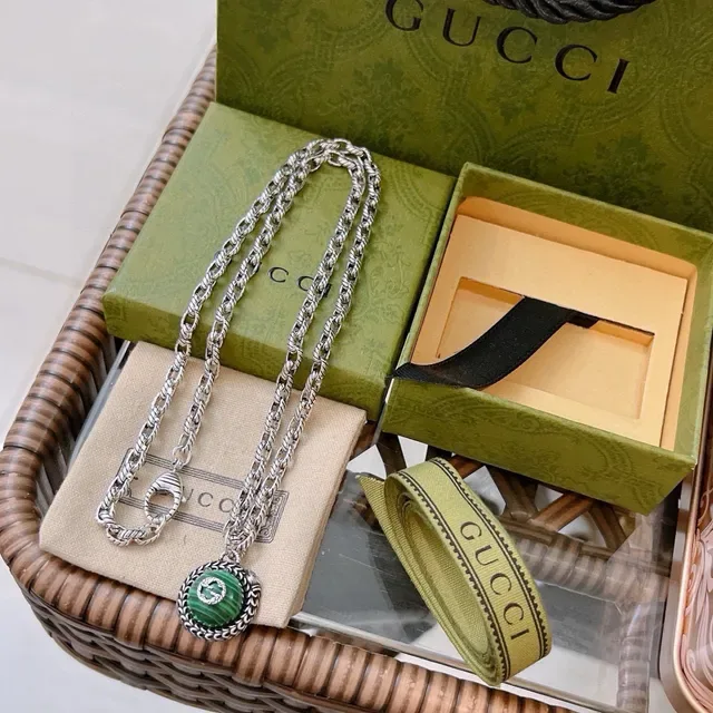 Gucci Twisted Rope-Link Malachite Interlocking G Necklace 4