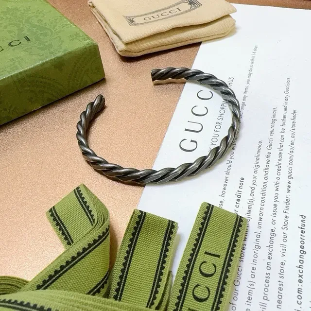 Gucci Twisted Rope Oxidized Metal Cuff Bracelet 3