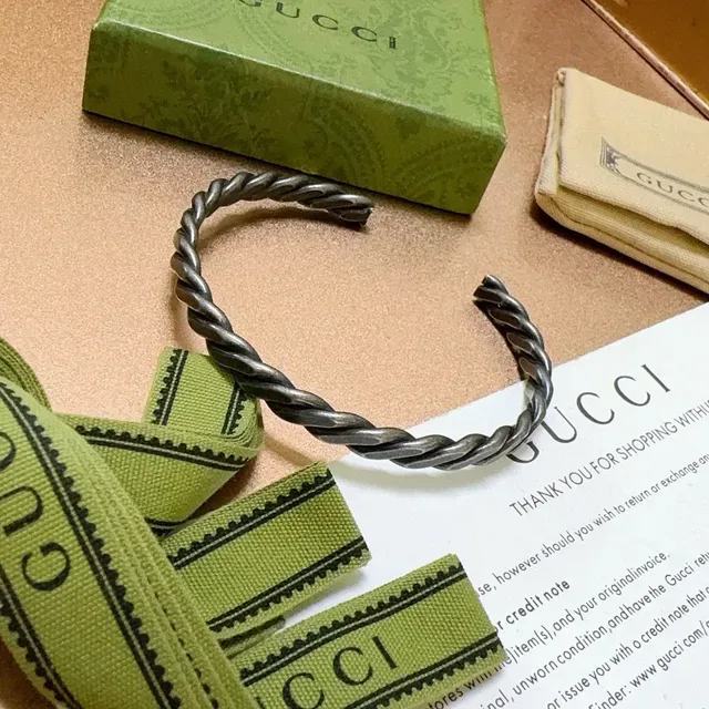 Gucci Twisted Rope Oxidized Metal Cuff Bracelet 7
