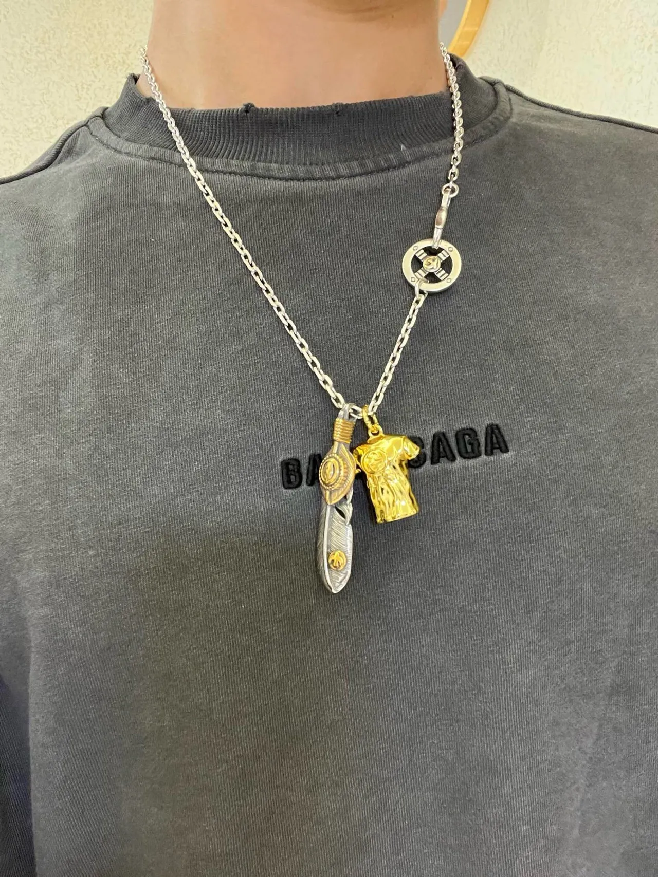 Gucci Two-Tone Feather and Bell Charm Necklace 2