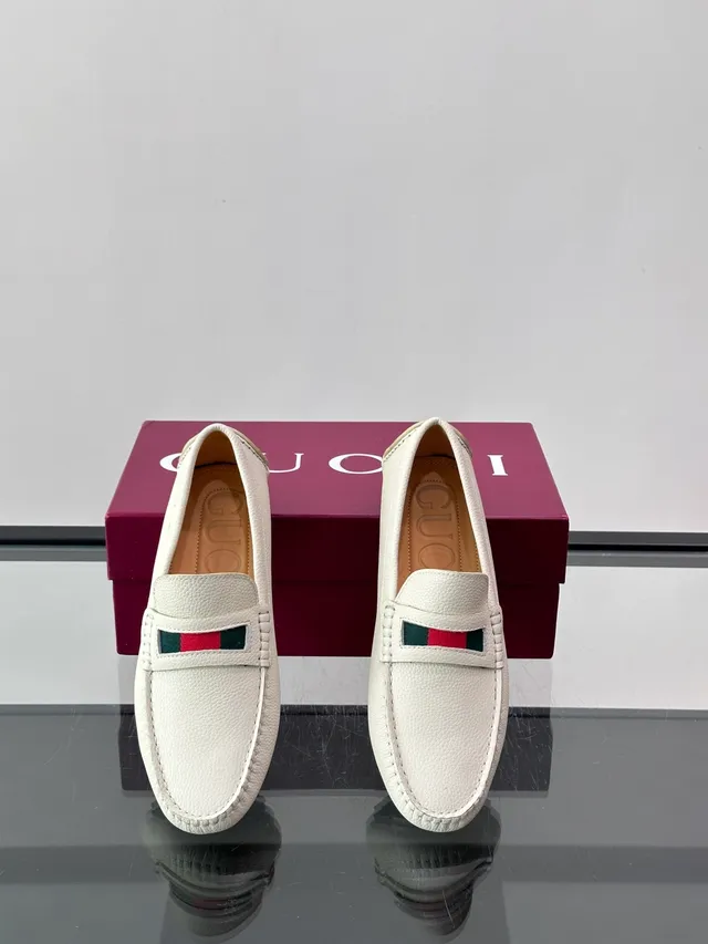 Gucci Web Loafer Off-White Pebbled Leather Loafer 4