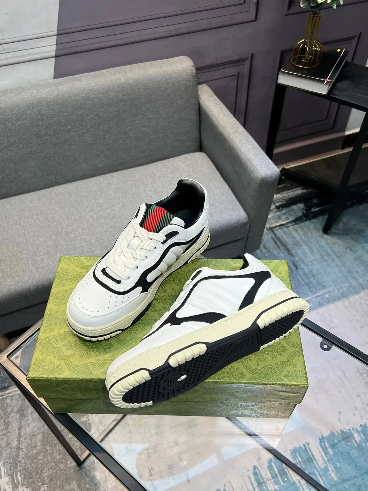 Gucci White Black Leather Upper Side Overlay Detailing Lifestyle Sneakers 9