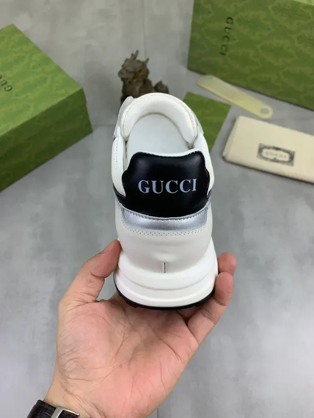 Gucci White Black Perforated Toe Striped Side Panel Lifestyle Sneakers 3