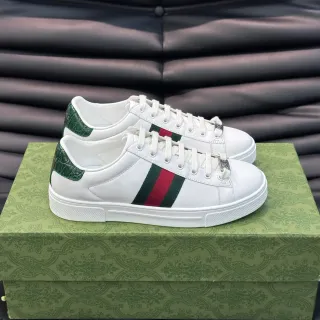 Gucci White Green Leather Upper Croc-Embossed Heel Tab Lifestyle Sneakers