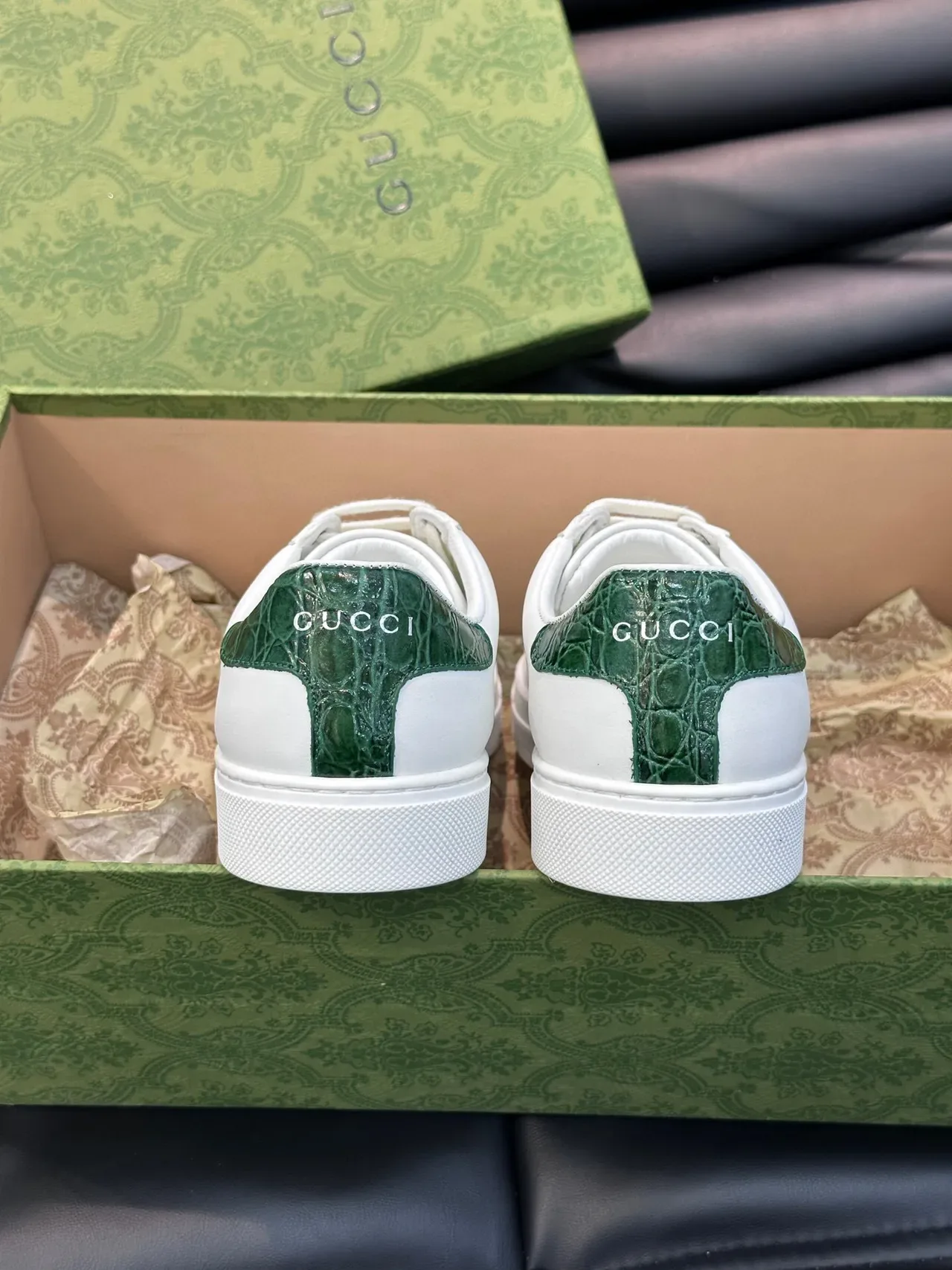 Gucci White Green Leather Upper Croc-Embossed Heel Tab Lifestyle Sneakers 5