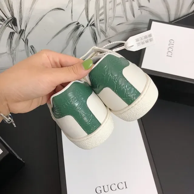 Gucci White Green Leather Upper Web Stripe Detail Lifestyle Sneakers 4