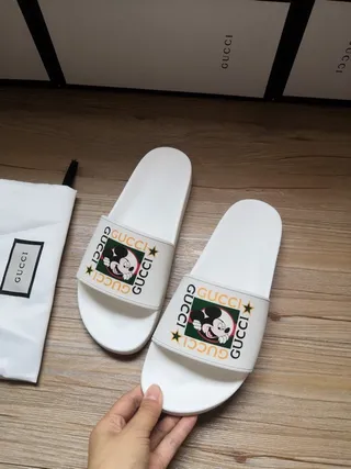 Gucci White Mickey Mouse Graphic Slide Slippers 8