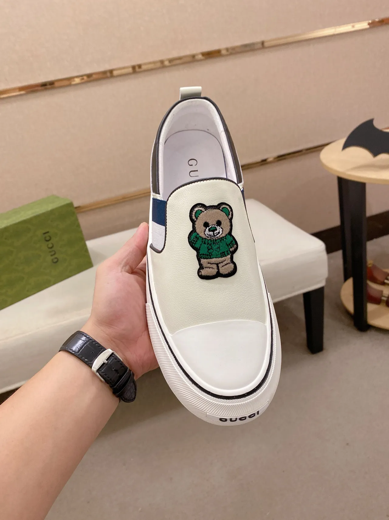Gucci White Navy Slip-On Leather Loafer 2