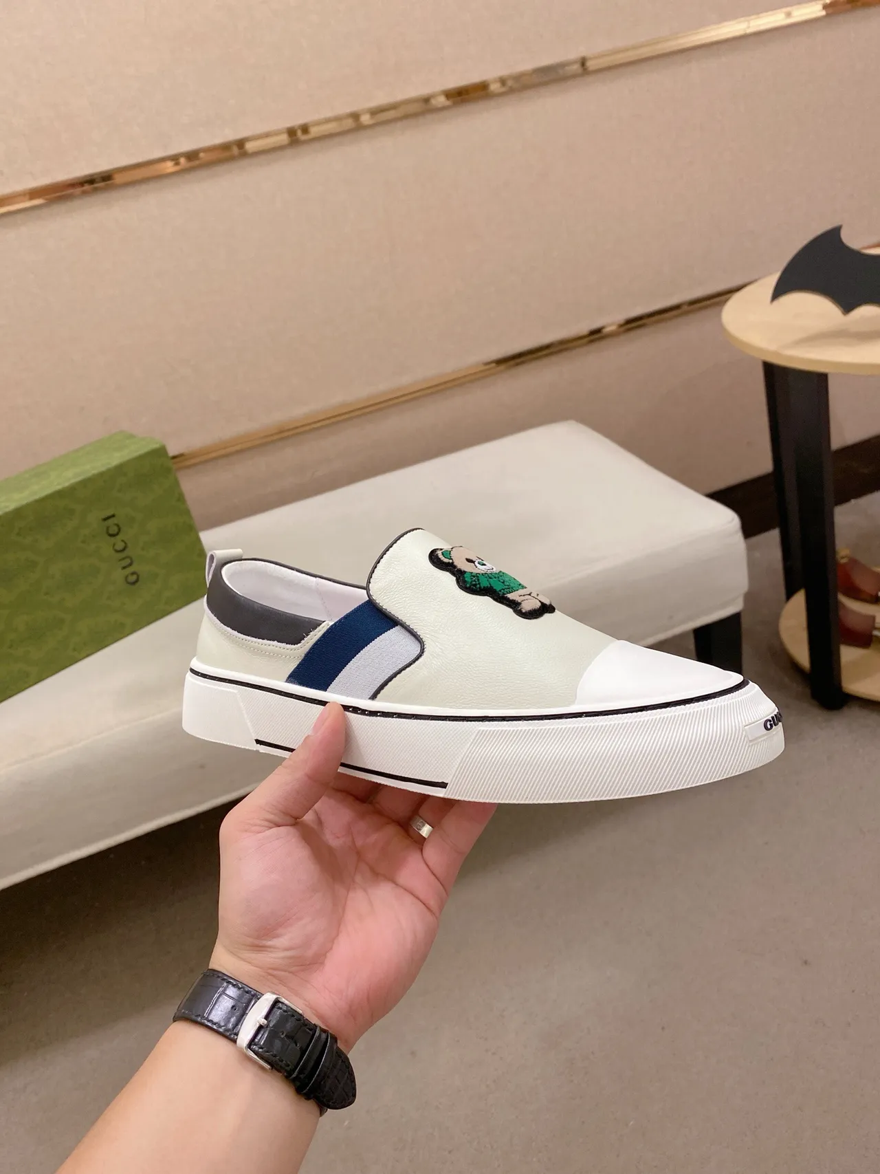 Gucci White Navy Slip-On Leather Loafer 4