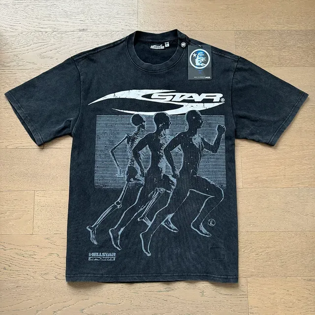 Camiseta Hellstar con estampado gráfico y lavado desgastado 2