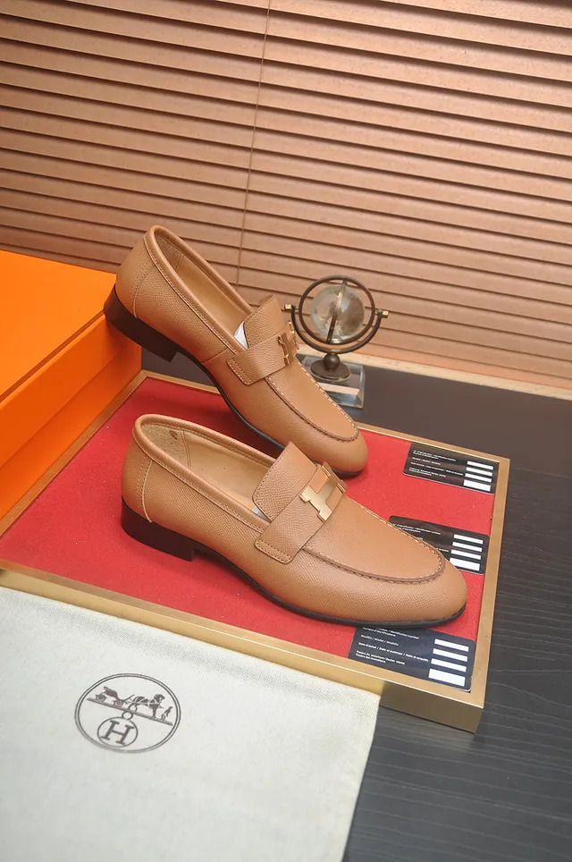Hermès Beige Gold Tan Textured Leather H-Shaped Buckle Loafer 4