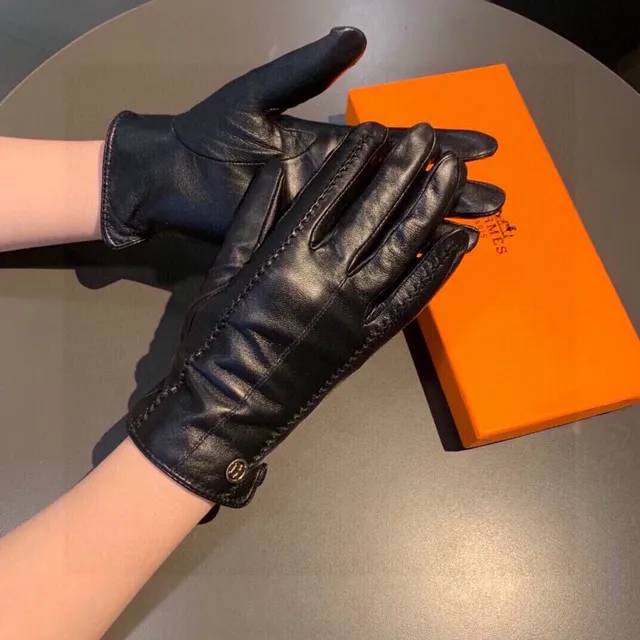 Hermès Black Orange Smooth Contrast Topstitching Leather Gloves 4