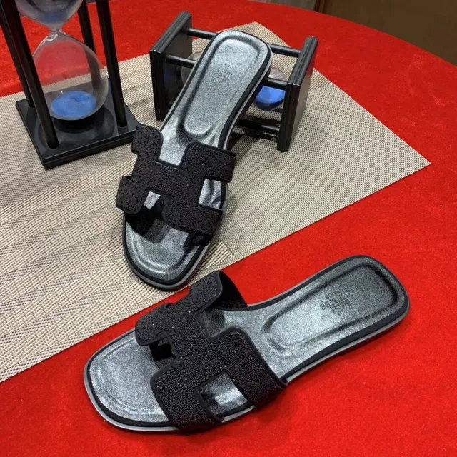 Hermès Black Silver H-Shaped Strap Textured Upper Slippers 2