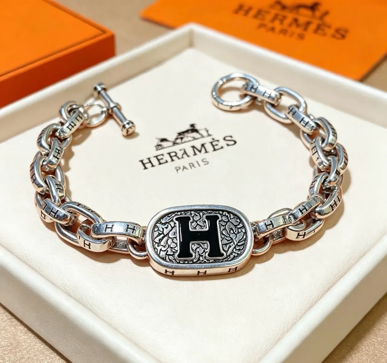 Hermès Chaine d'Ancre سلاسل قفلية فضية سوداء ثقيلة نقش 'H' أنماط سوار 5