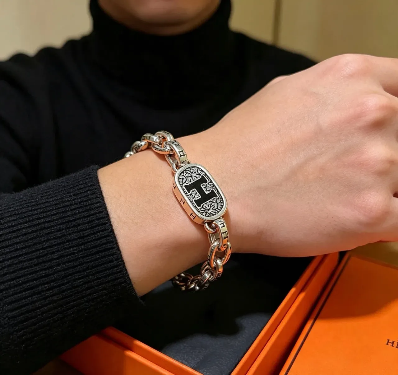 Hermès Chaine d'Ancre سلاسل قفلية فضية سوداء ثقيلة نقش 'H' أنماط سوار 7