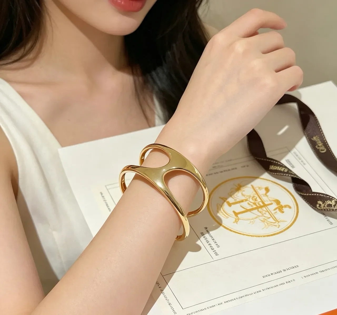 Hermès Dourado Preto Escultural Polida Pulseira 7