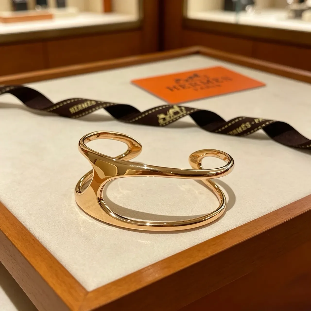Hermès Dourado Preto Escultural Polida Pulseira 9