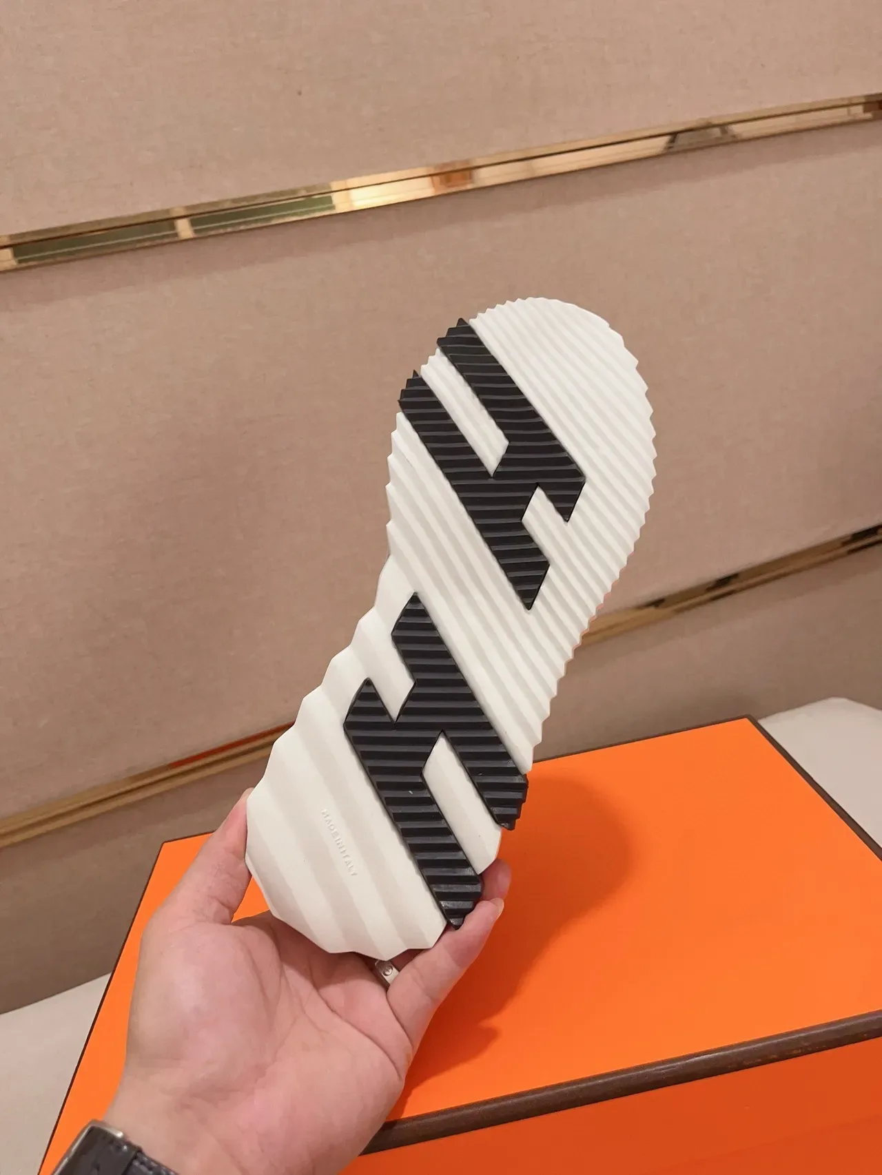 Hermès H-Heel Chaussures Lifestyle à Bloques de Couleur 2
