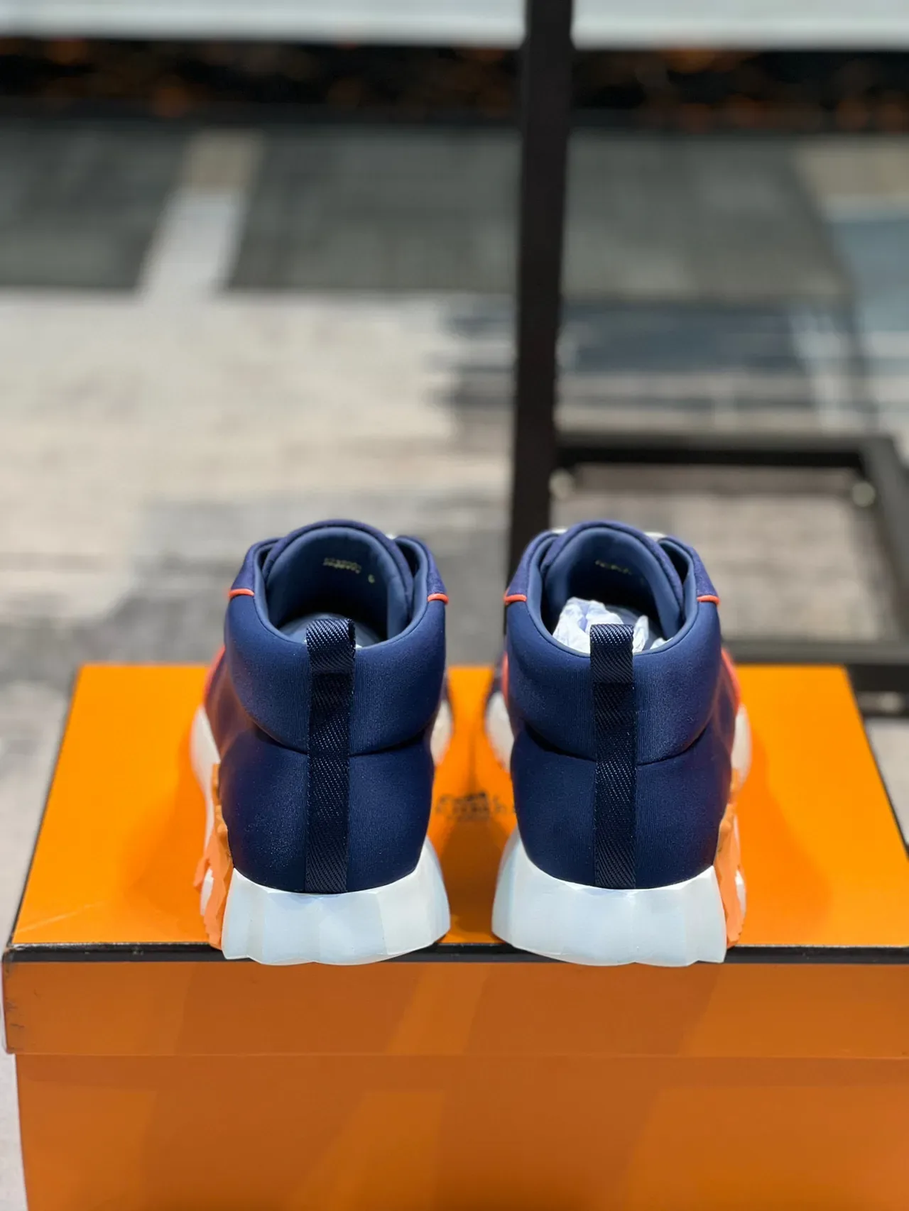 Tênis Lifestyle Hermès Hiker Navy e Orange High-Top 3
