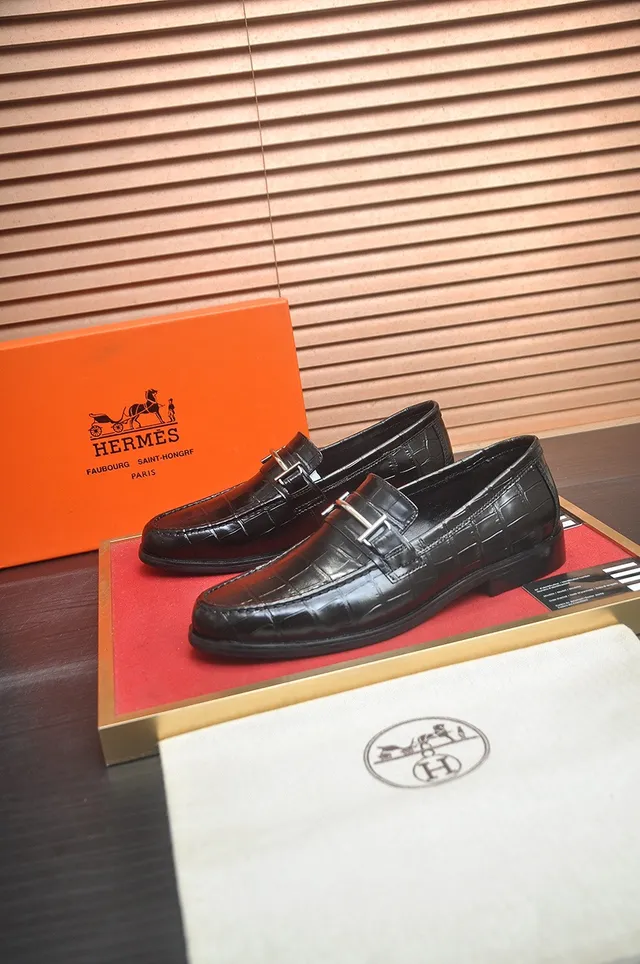 Hermès Oran Black Crocodile-Embossed Leather Loafers 3