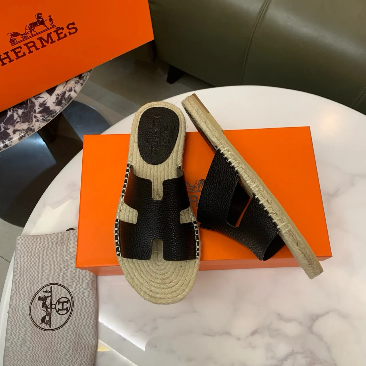 Hermès Oran Espadrilles en cuir noir et jute 6
