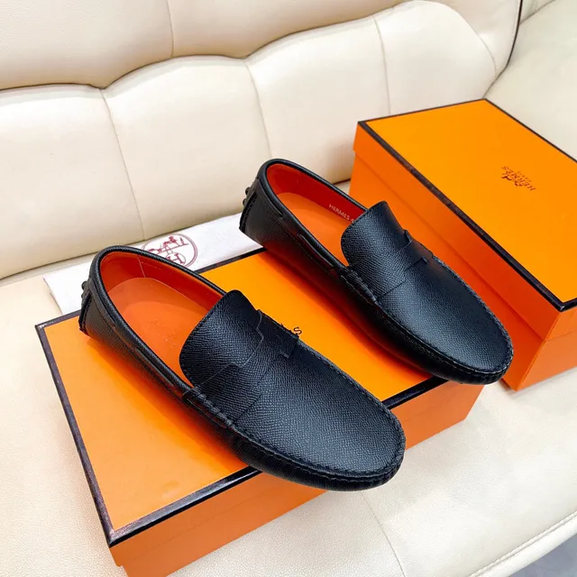 Hermès Oran Mocassins en Cuir Noir Grainé 7