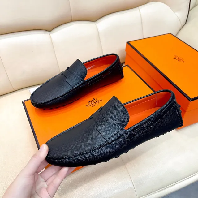 Hermès Oran Mocassins en Cuir Noir Grainé 9