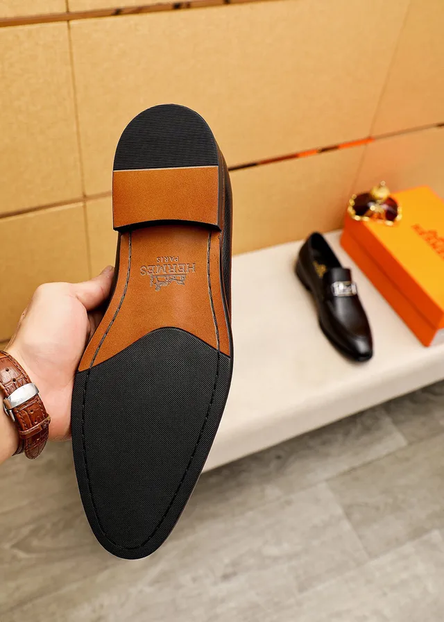 Hermès Oran Black Pebbled Leather Loafers 9