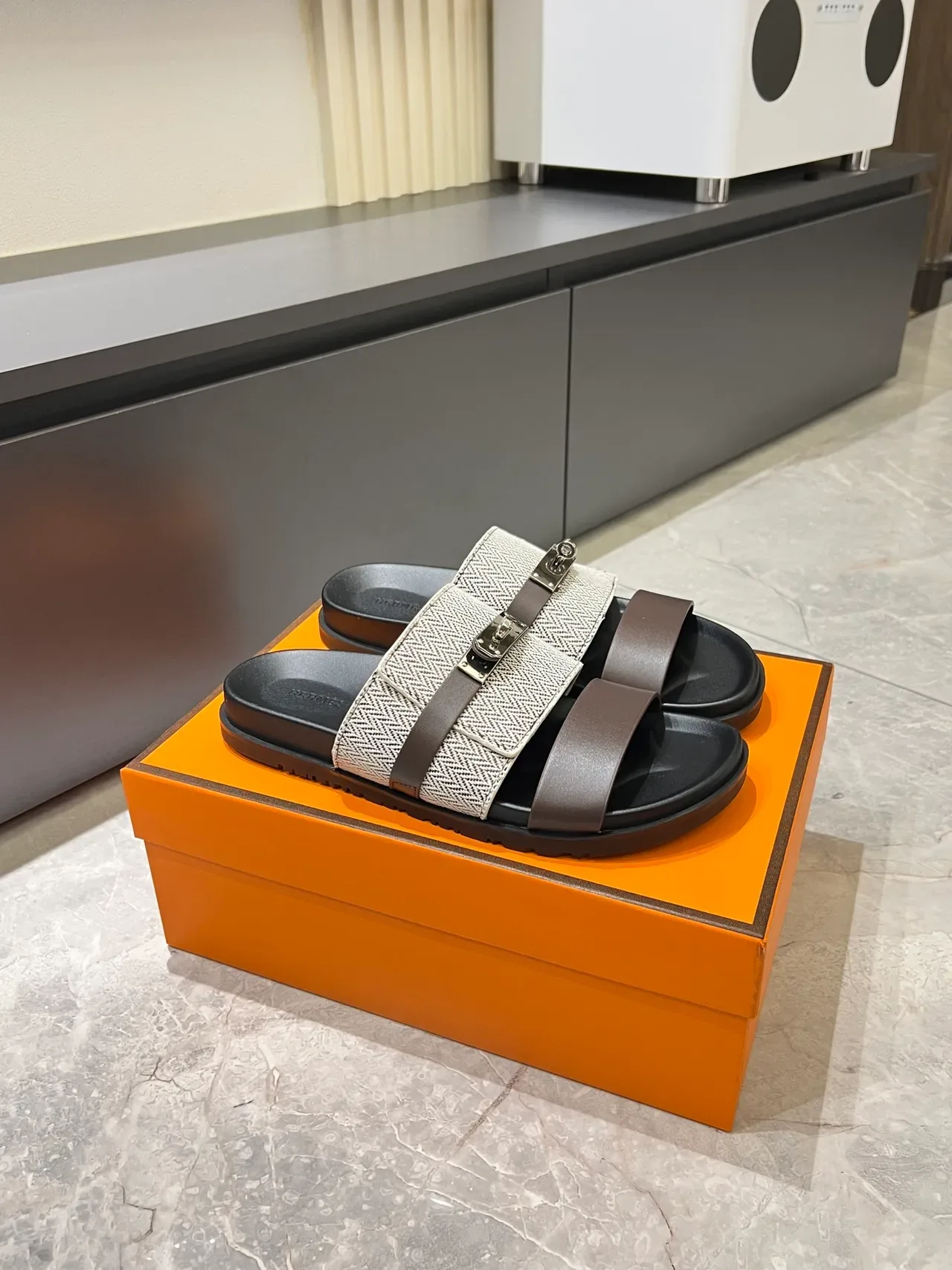 Hermès Oran Double-Strap Woven Herringbone Slippers 15