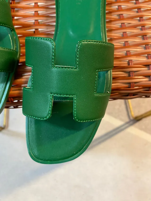 Hermès Oran Green Leather H-Strap Slippers 2