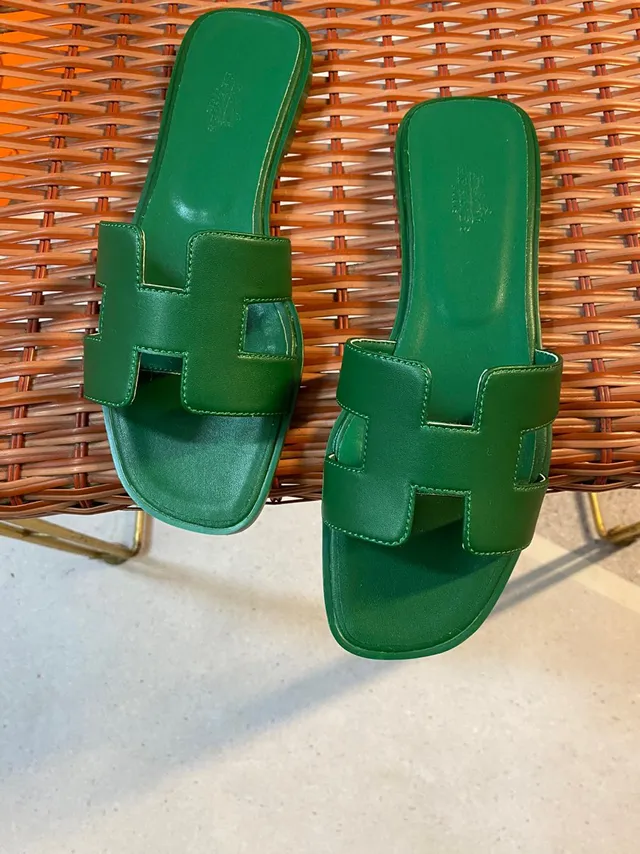 Hermès Oran Green Leather H-Strap Slippers 4
