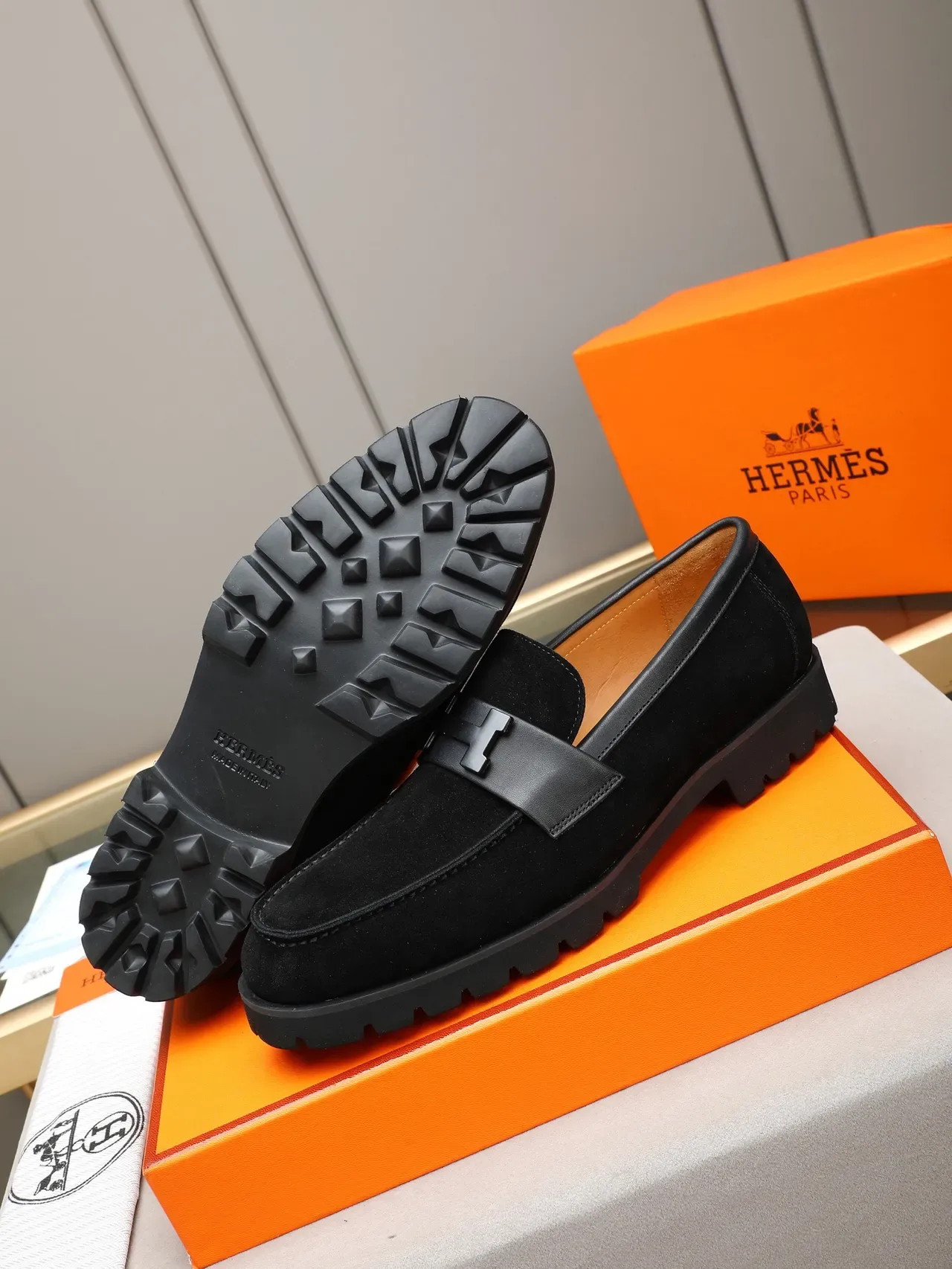 Hermès Oran Loafer Noir Brun Daim H-Buckle Strap Loafer 4