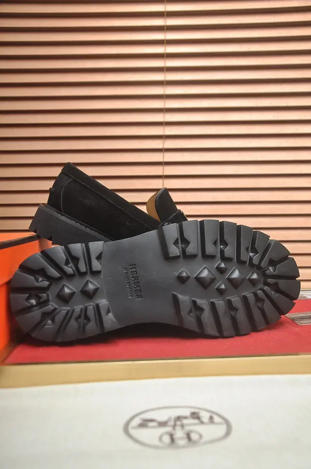 Hermès Oran Loafer Noir Daim H-Buckle Lug Sole Loafers 3