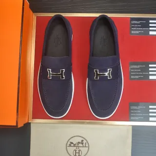 Hermès Oran Navy White Suede Upper Contrast Sole Loafer