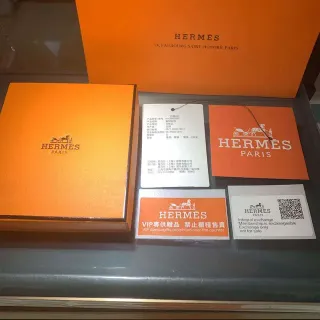 Hermès 橙白 皮革纹理 盒型 浮雕 logo 手袋