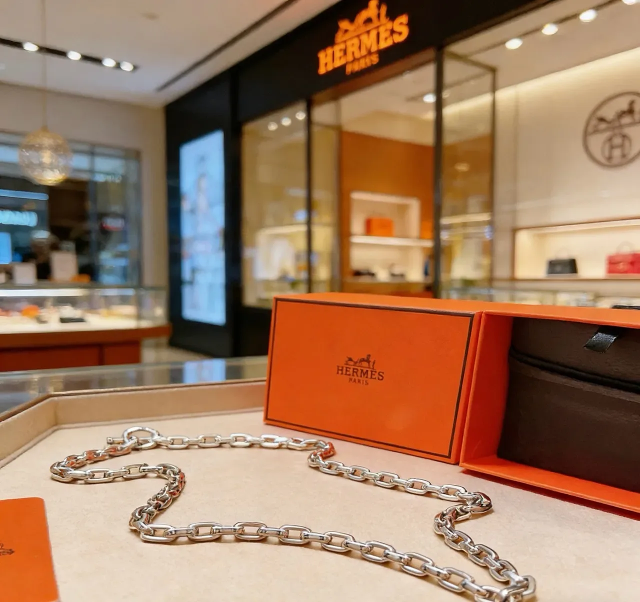 Hermès Silver-Tone Heavy-Link Curb Chain Necklace 3