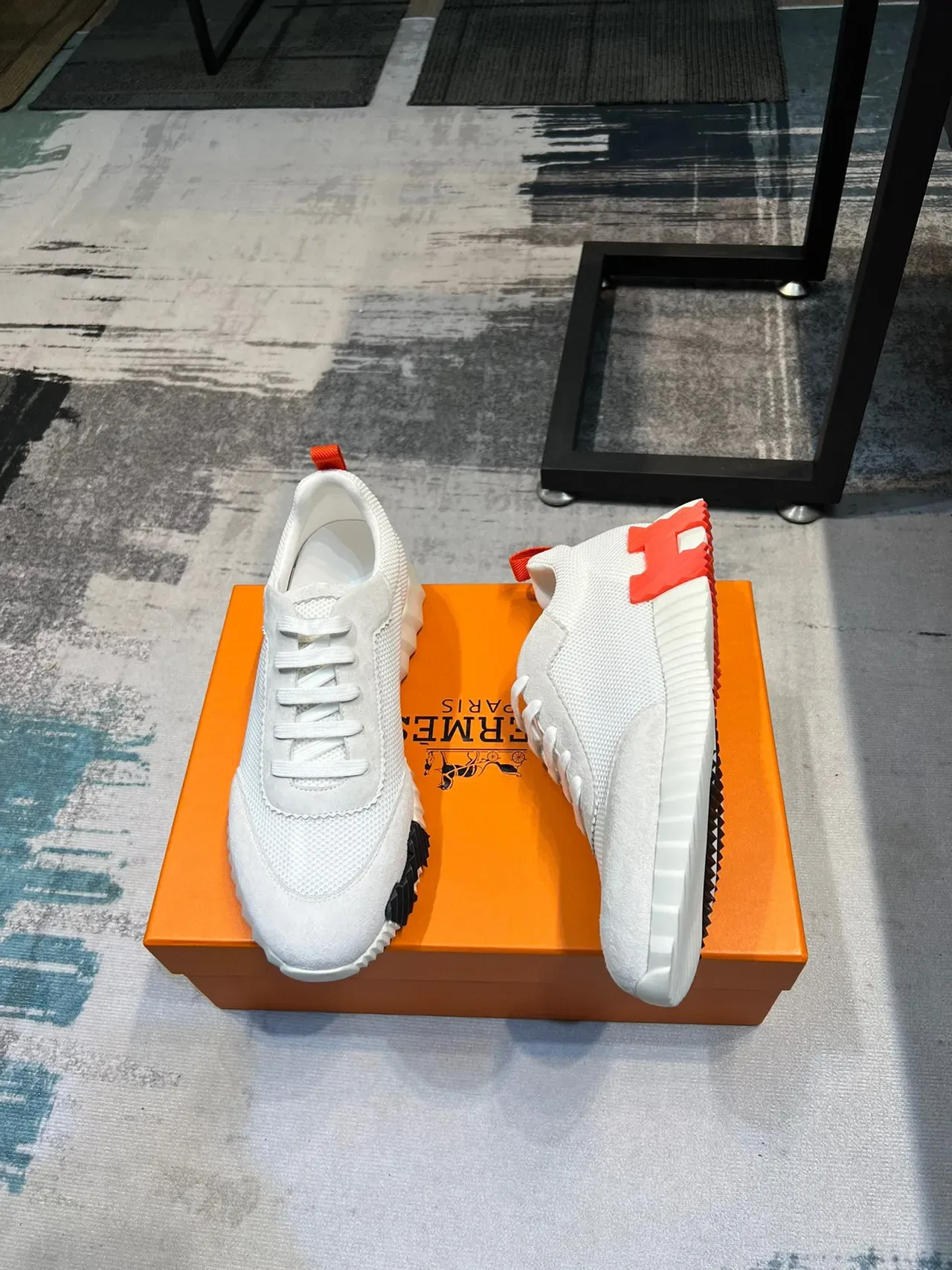 Hermès Blanc Orange Maillé et Daim Tige Sculptée Ranurée Mediola Sneakers Lifestyle 4