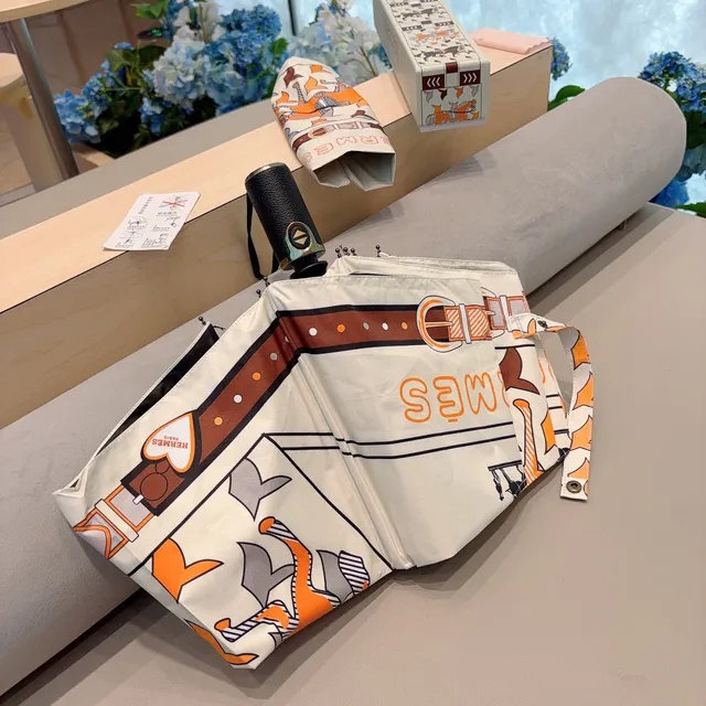 Hermès White Orange Printed Geometric Grid Equestrian Motif Handbag 4