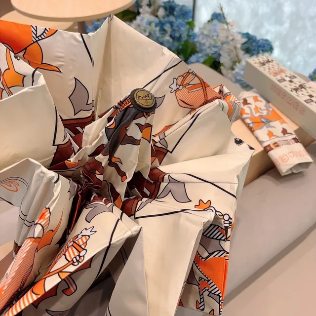 Hermès White Orange Printed Geometric Grid Equestrian Motif Handbag 6