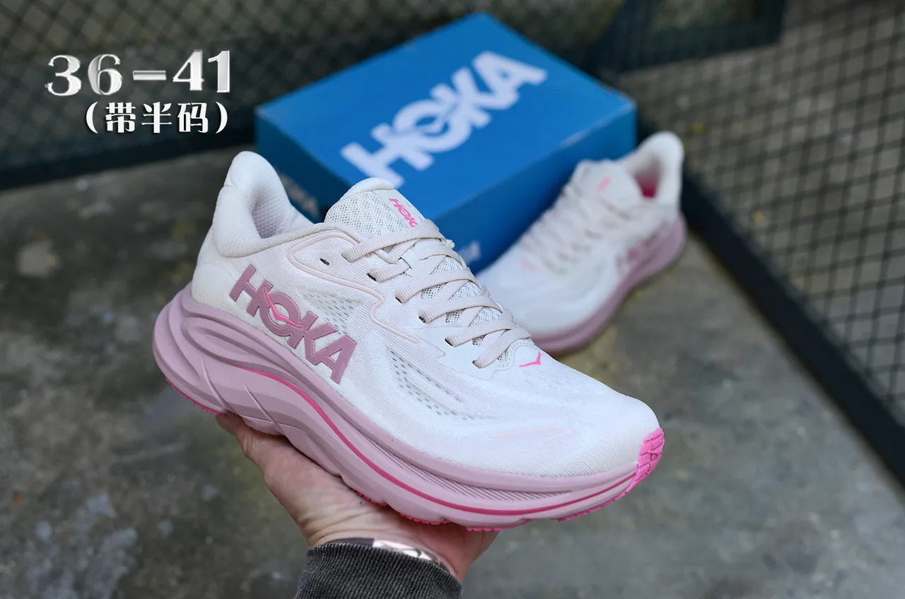 Hoka Clifton Blanc Rose Partie supérieure en tricot ingénierie Semelle de mousse sculptée Chaussures de course 3