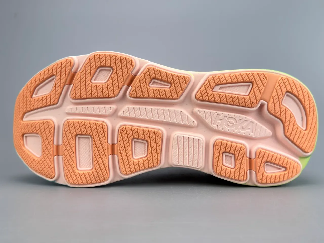 Hoka Tênis de Corrida Laranja Verde Upper de Malha Engineered Sola com Gradiente 8