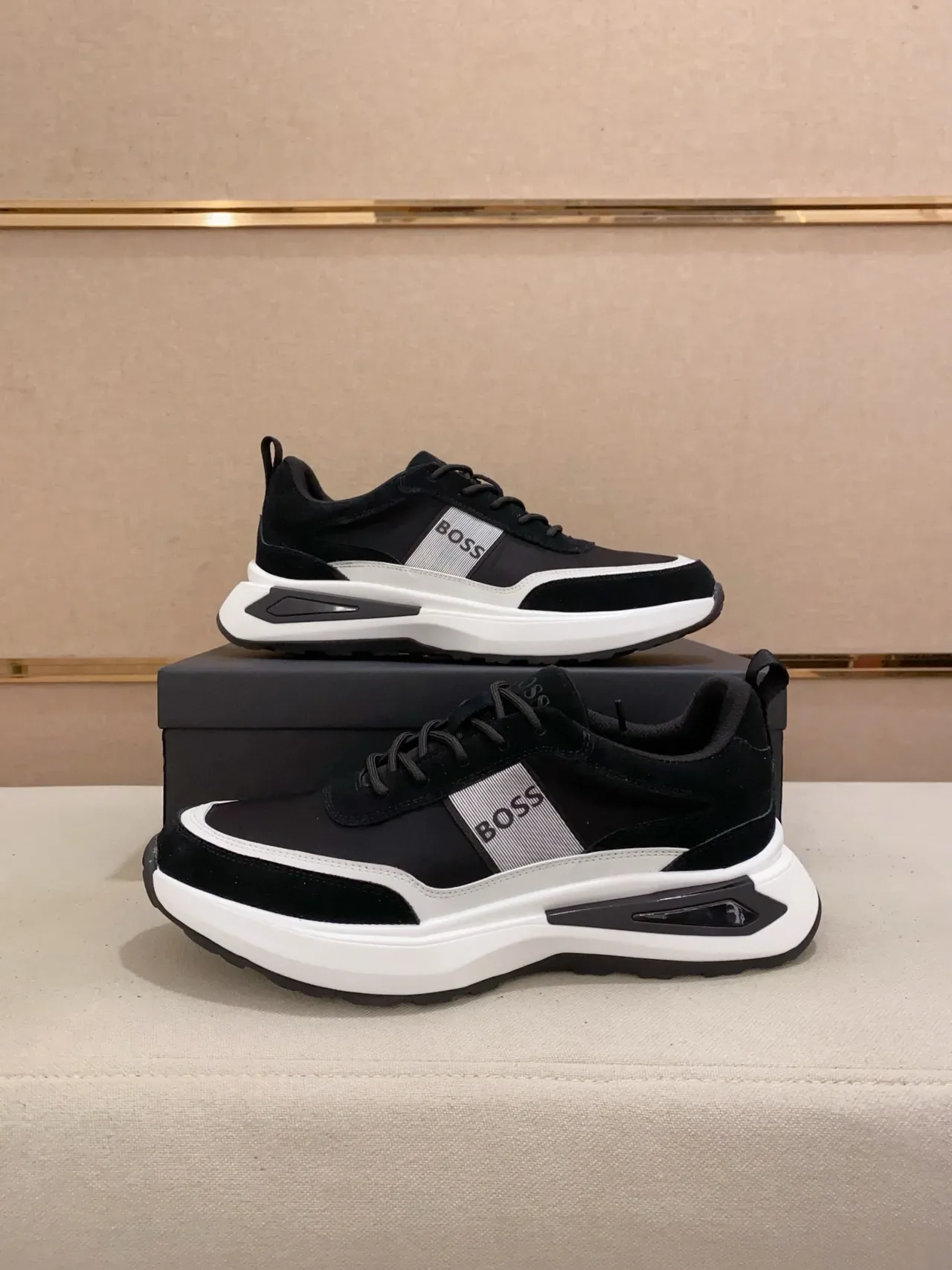 Hugo Boss Negro Blanco Suela Gruesa Material Mixto Superior Sneakers de Estilo de Vida 7