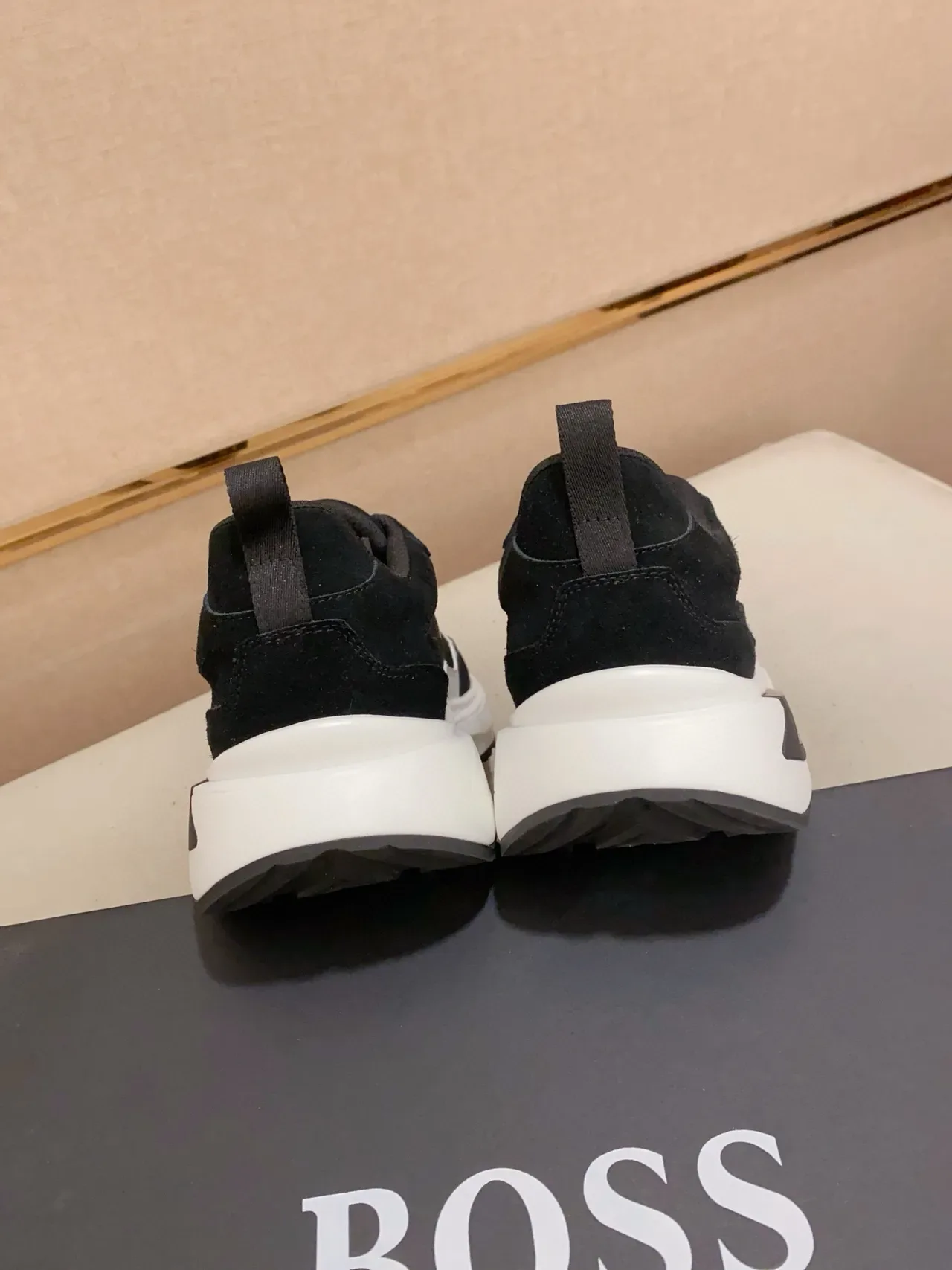Hugo Boss Negro Blanco Suela Gruesa Material Mixto Superior Sneakers de Estilo de Vida 8