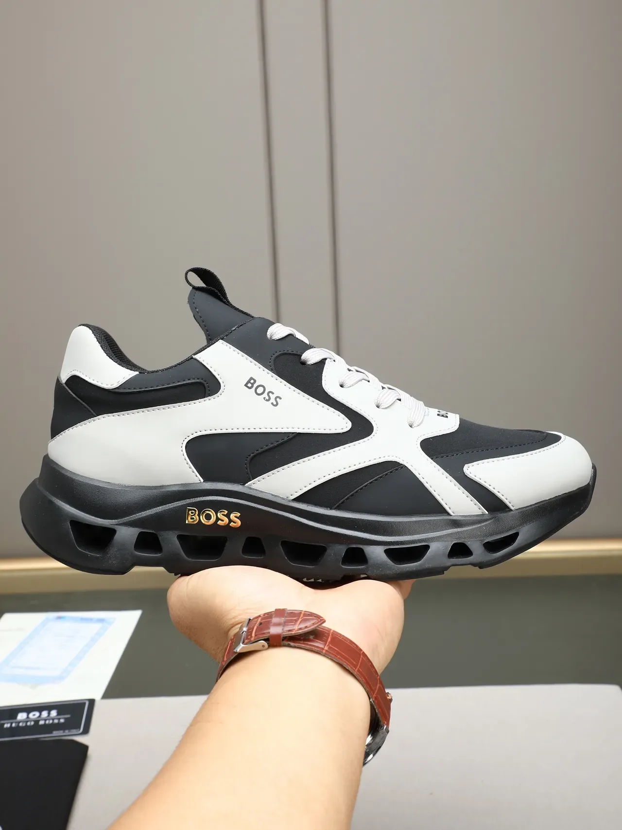 Hugo Boss Black White Color-Blocked Upper Sculpted Perforated Midsole Lifestyle Sneakers 1