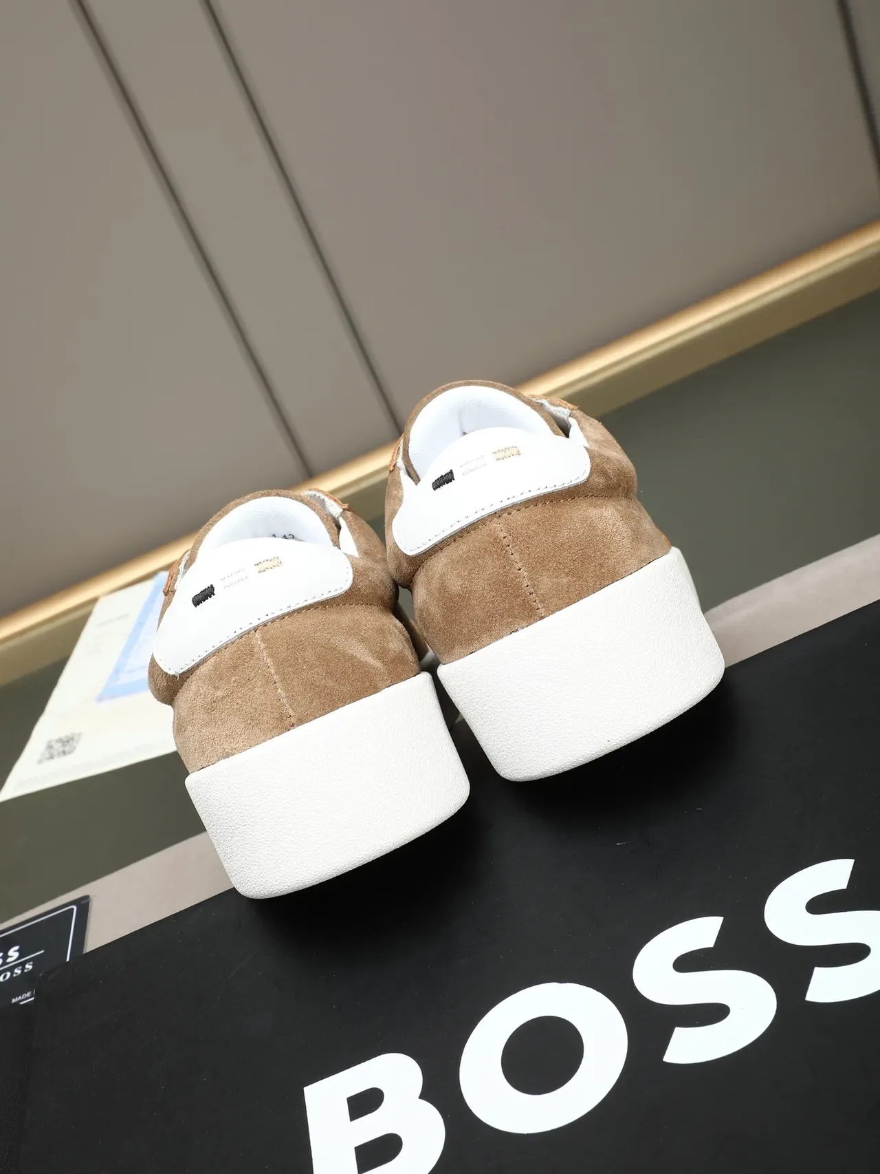 Hugo Boss Brown Beige Suede Upper Platform Sole Sneakers 3