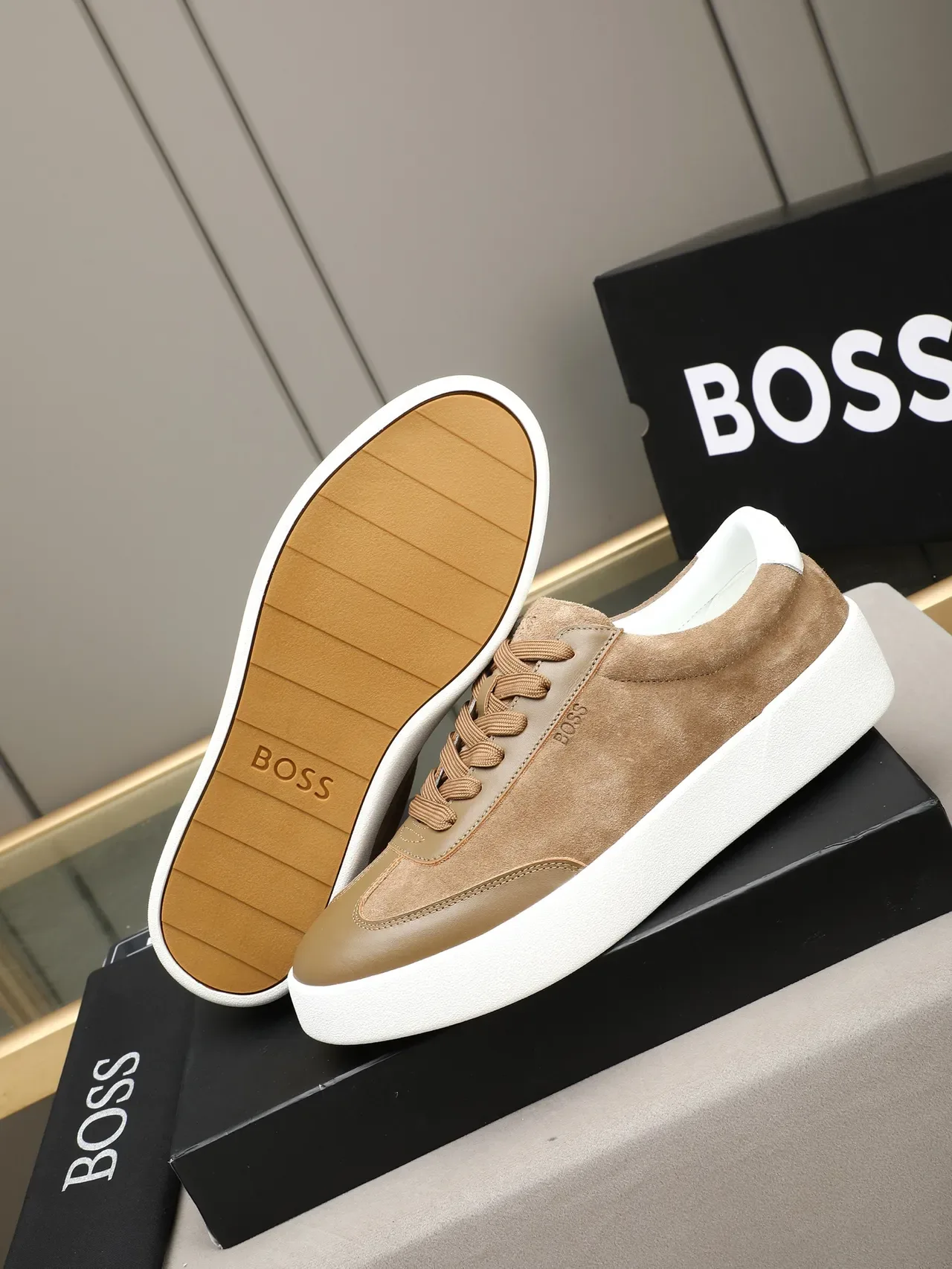 Hugo Boss Brown Beige Suede Upper Platform Sole Sneakers 4